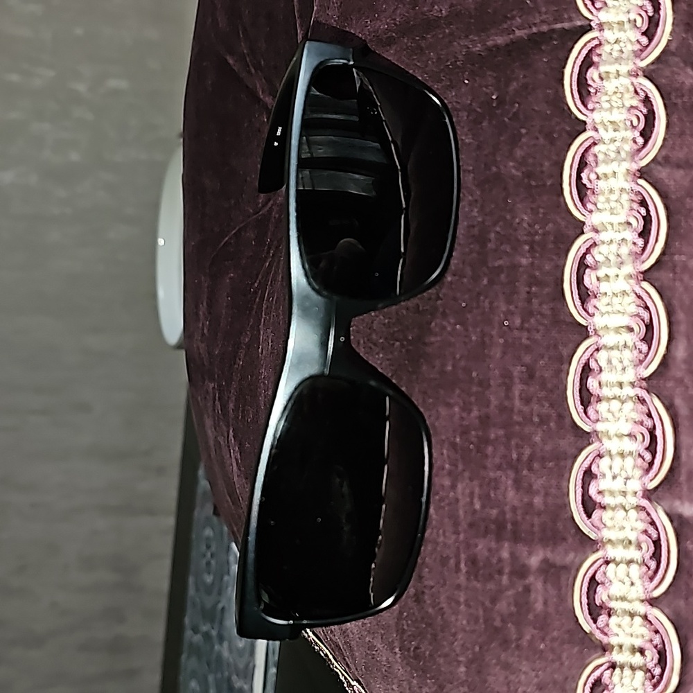 Previously loved Oakley Twoface sunglasses